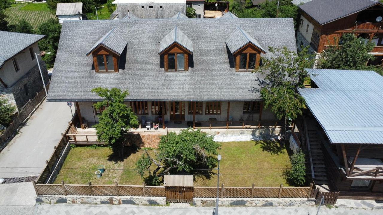 Guest House Svan-Ski Mestia Bagian luar foto
