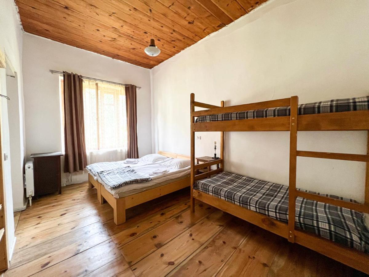 Guest House Svan-Ski Mestia Bagian luar foto