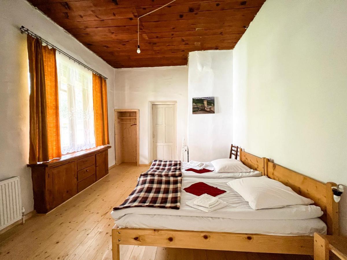 Guest House Svan-Ski Mestia Bagian luar foto