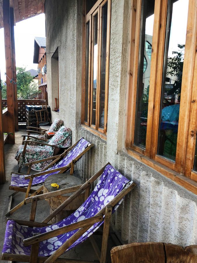 Guest House Svan-Ski Mestia Bagian luar foto