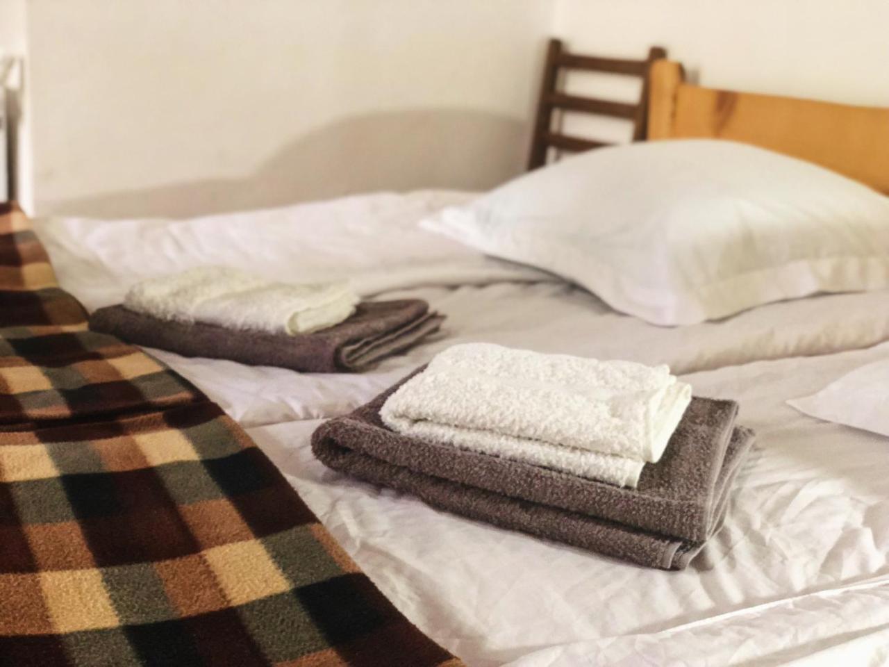 Guest House Svan-Ski Mestia Bagian luar foto